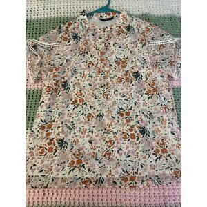 EUC DOKOTOO Womens Medium 1/2 Button Up Short Sleeve Blouse Floral Lined Tunic